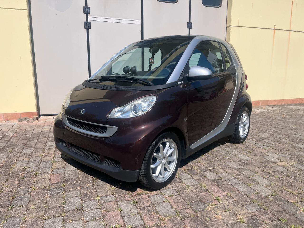 Smart ForTwo 1000 52 kW coupé limited two