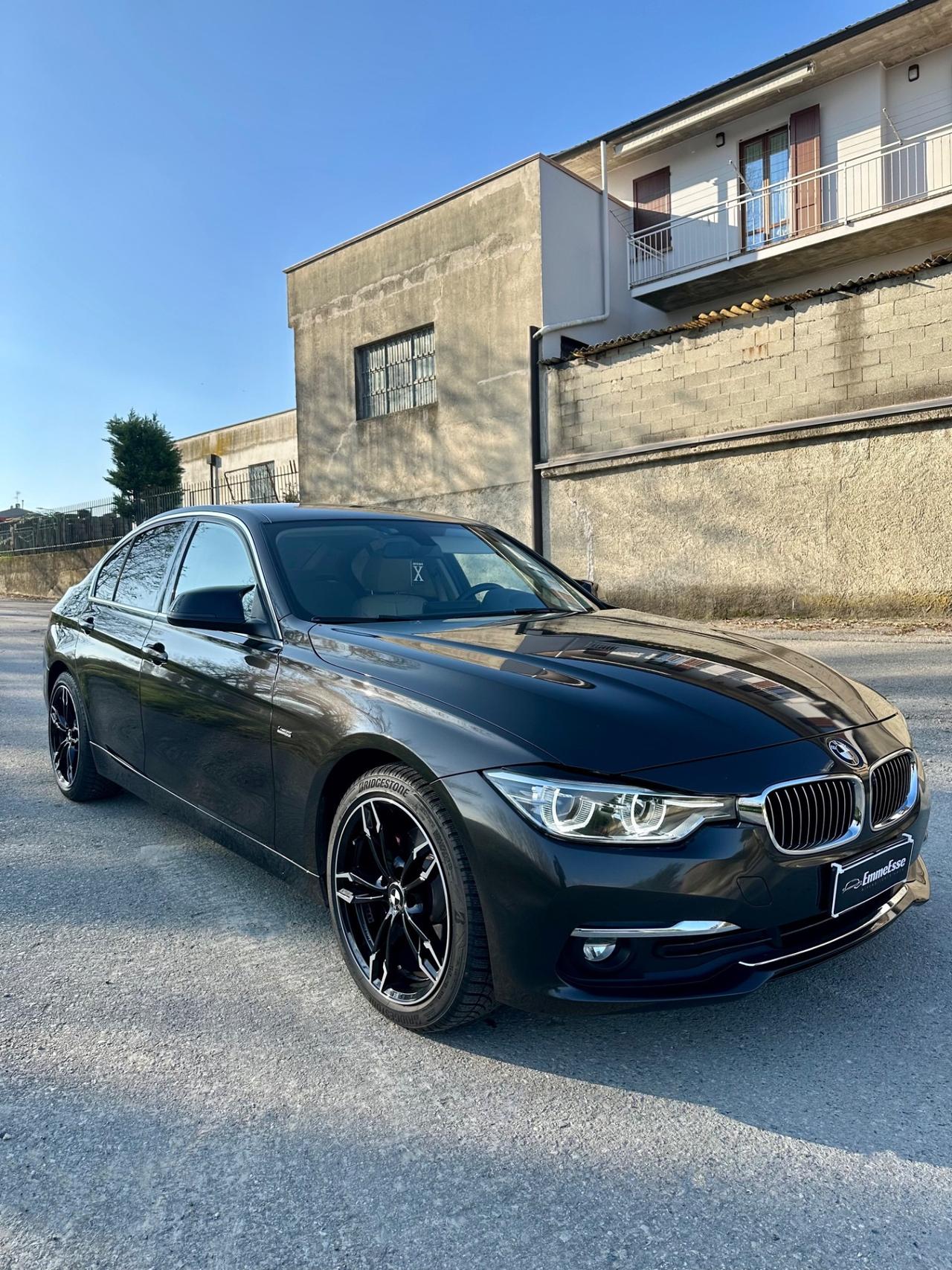 Bmw 320d Luxury (EURO 6B)