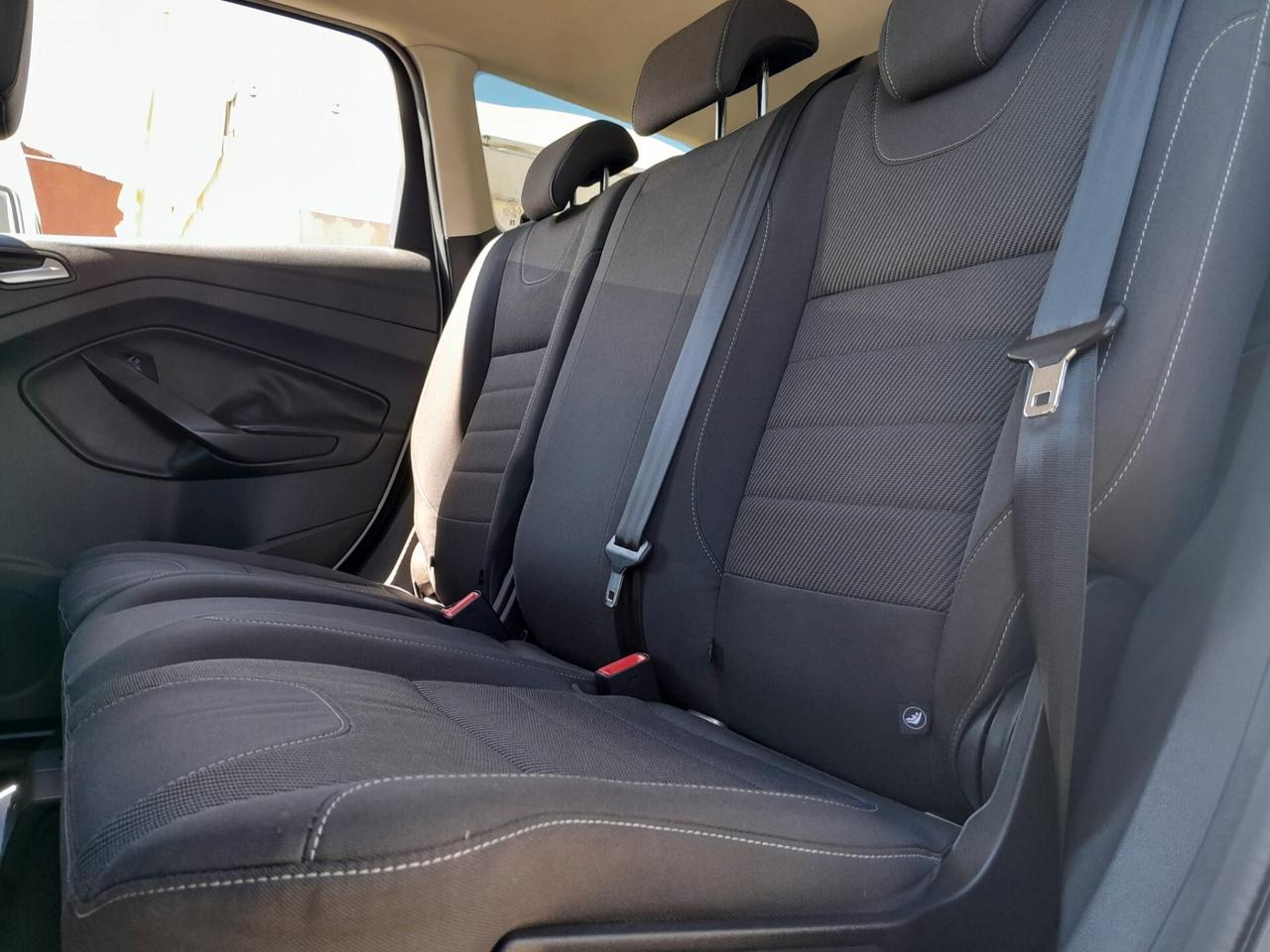 Ford Kuga 2.0 TDCI 120 CV S&S 2WD Titanium