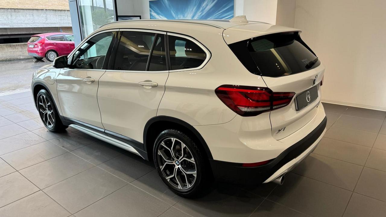 BMW X1 F48 2019 - X1 xdrive25e xLine auto