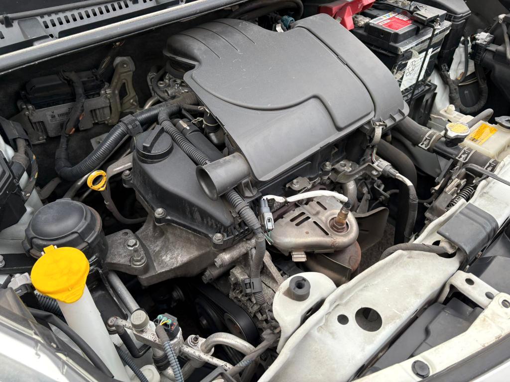 Toyota Yaris 5 Porte 1.0 BENZ 69 CV Lounge ADATTA NEOPATENTATI