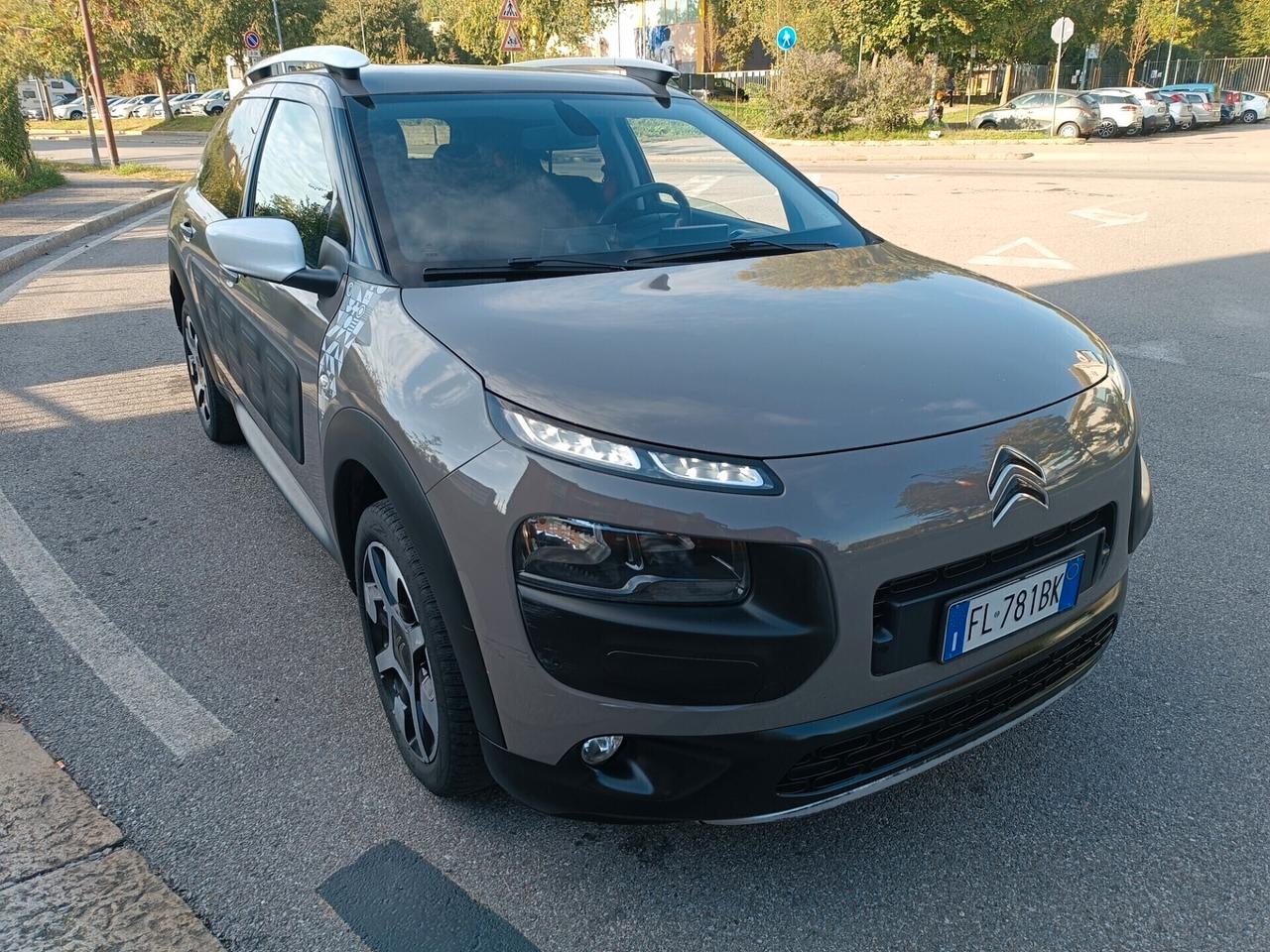 C4 Cactus BlueHDi 100 Shine MODELLO RIP CURL
