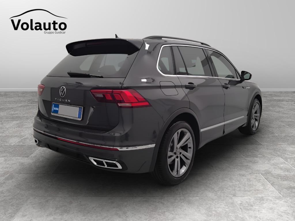 VOLKSWAGEN Tiguan II 2021 - Tiguan 2.0 tdi R-Line 150cv dsg