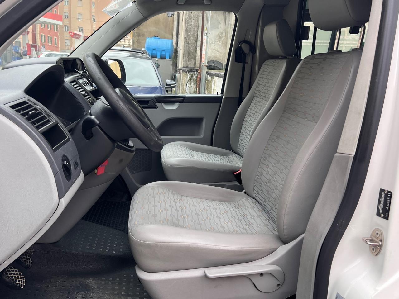 Volkswagen Transporter t5 2.0 TDI 140CV ambulanza