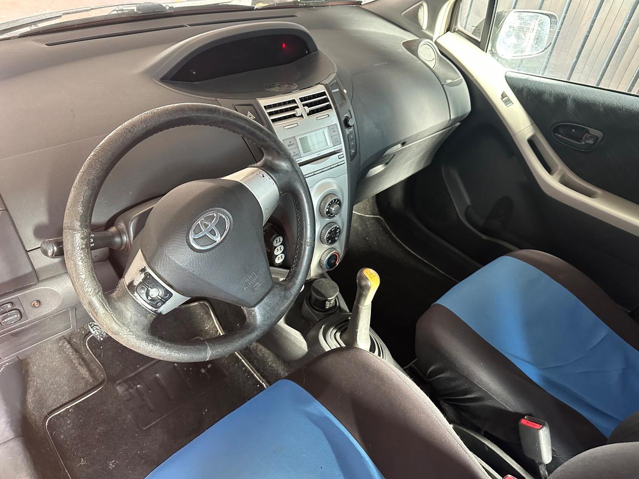Toyota Yaris 1.3 5 porte Luna