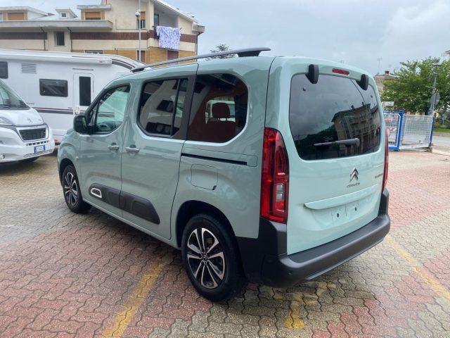 CITROEN Berlingo PureTech 1.2 M Shine *Navi*Sensori *Prezzo paga co