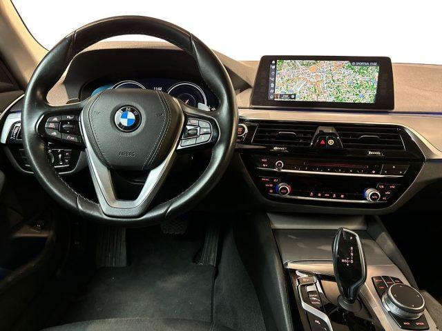 BMW 530 d xDrive 249CV Touring Business