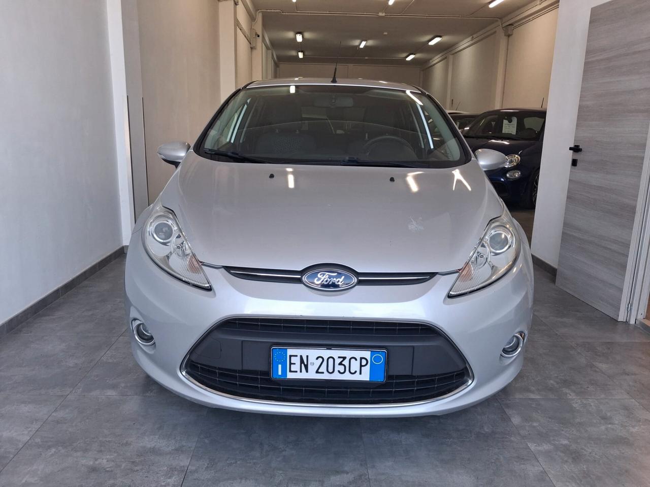 Ford Fiesta 1.4 5 porte Bz.- GPL Titanium