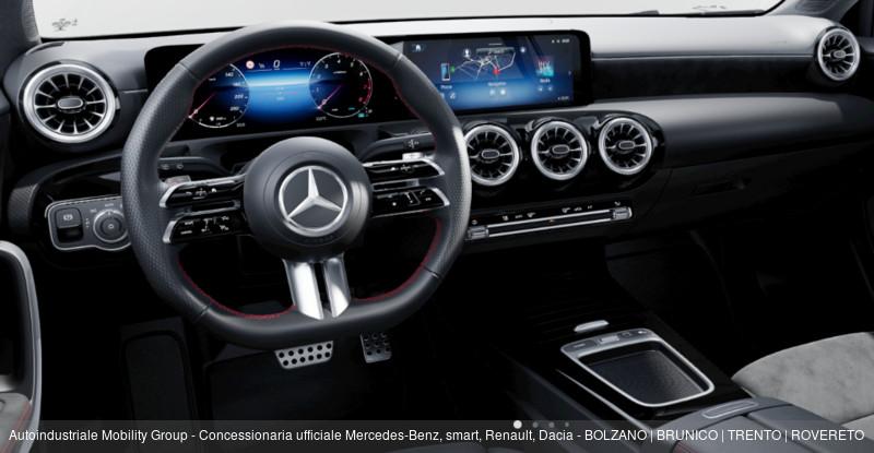 Mercedes-Benz Classe A 180 MHEV AMG LINE ADVANCED PLUS