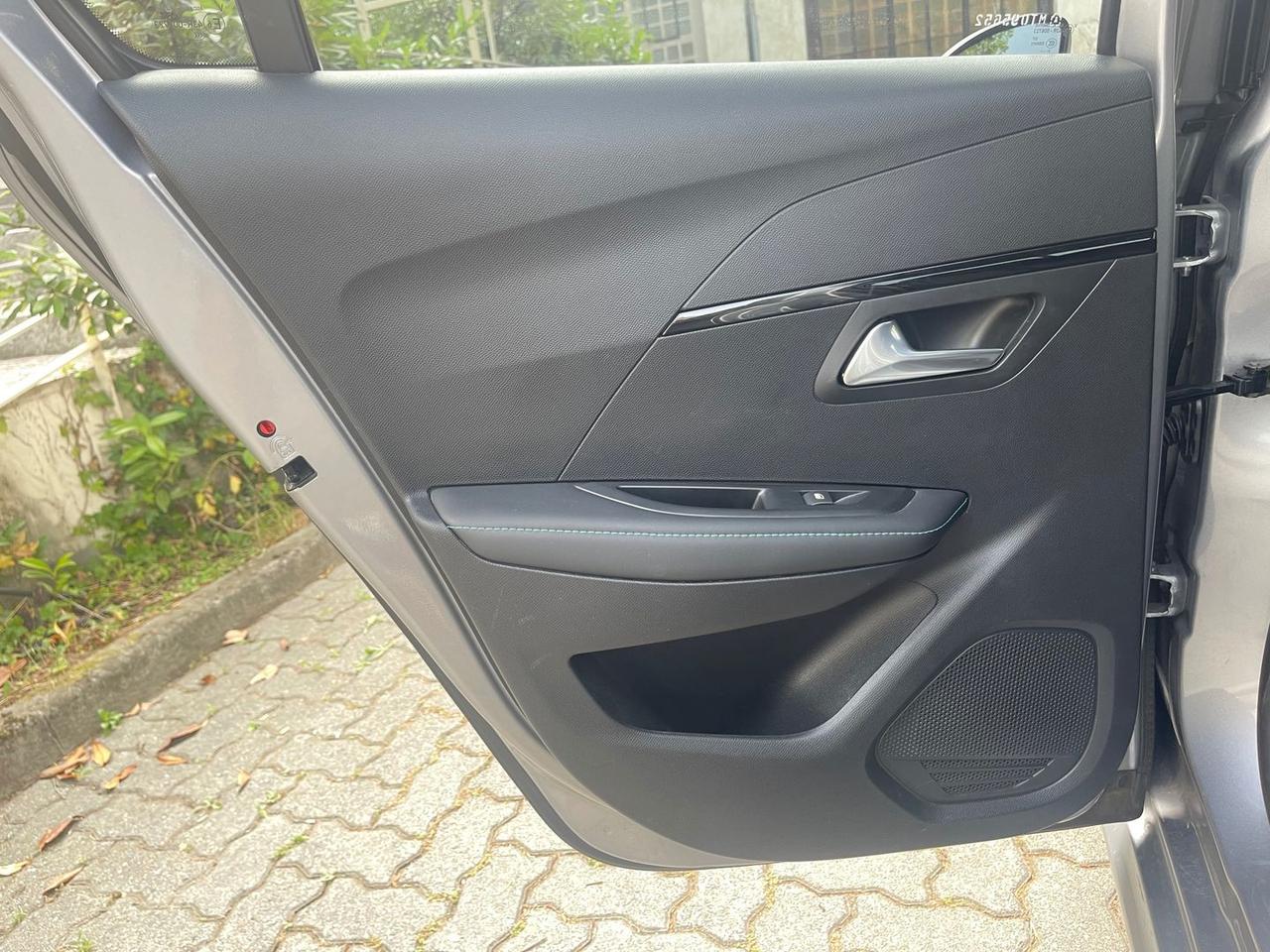 Peugeot 208 Allure e-208 #5990