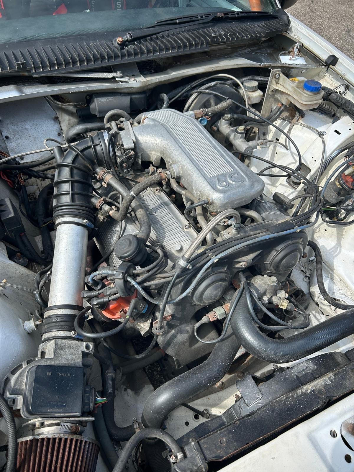Alfa Romeo 75 3.0i V6 cat