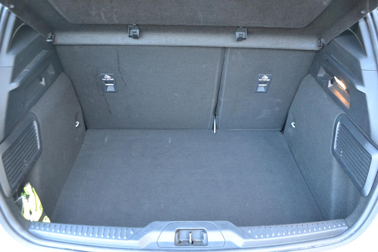 Ford Focus 1.5 115CV ST-LINE AUT. +NAV+FULL LED+RCAM+PRIVACY+