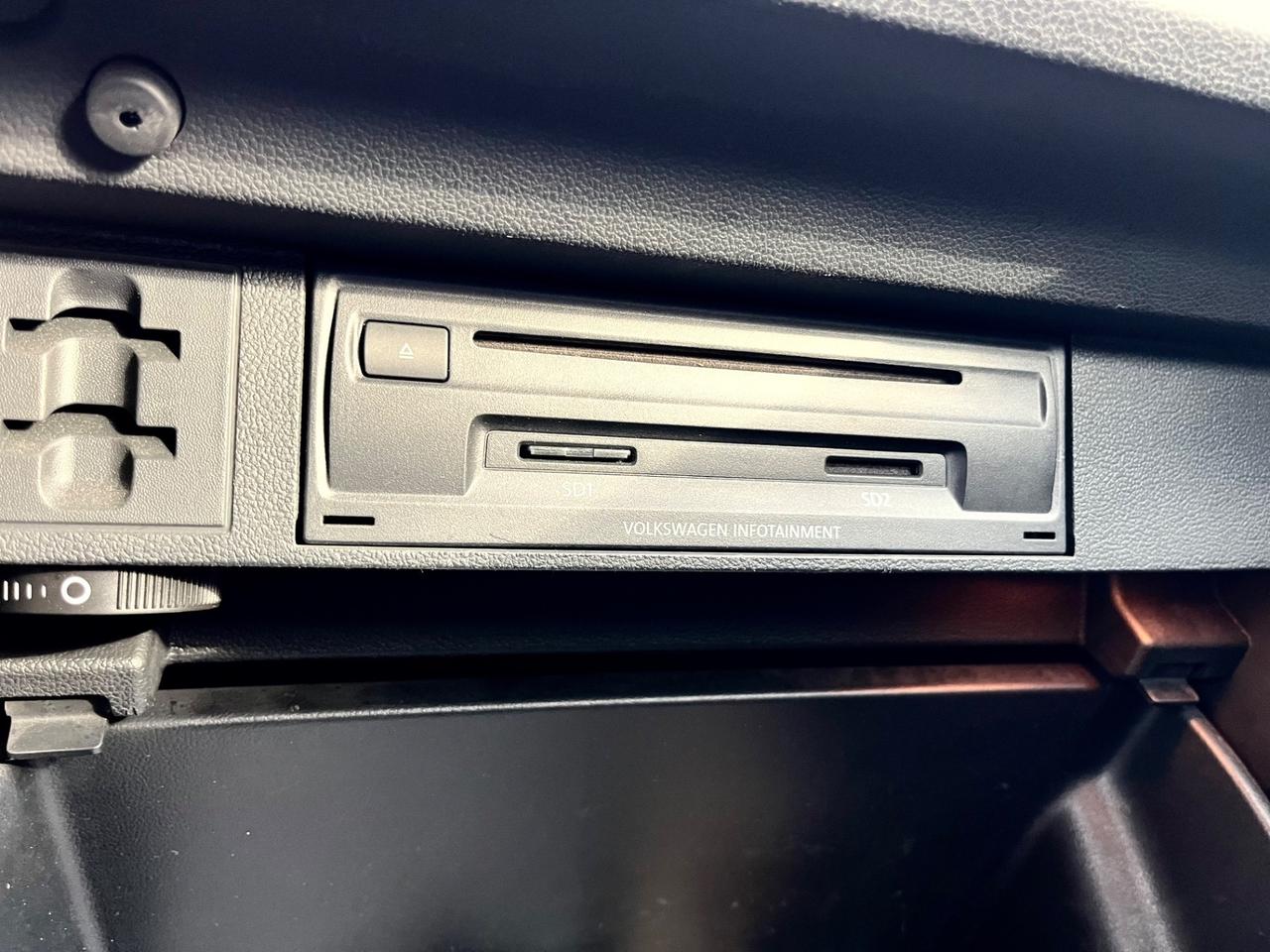 EURO6B Volkswagen Tiguan 1.6 TDI *NAVI*SEDIL RISCALD