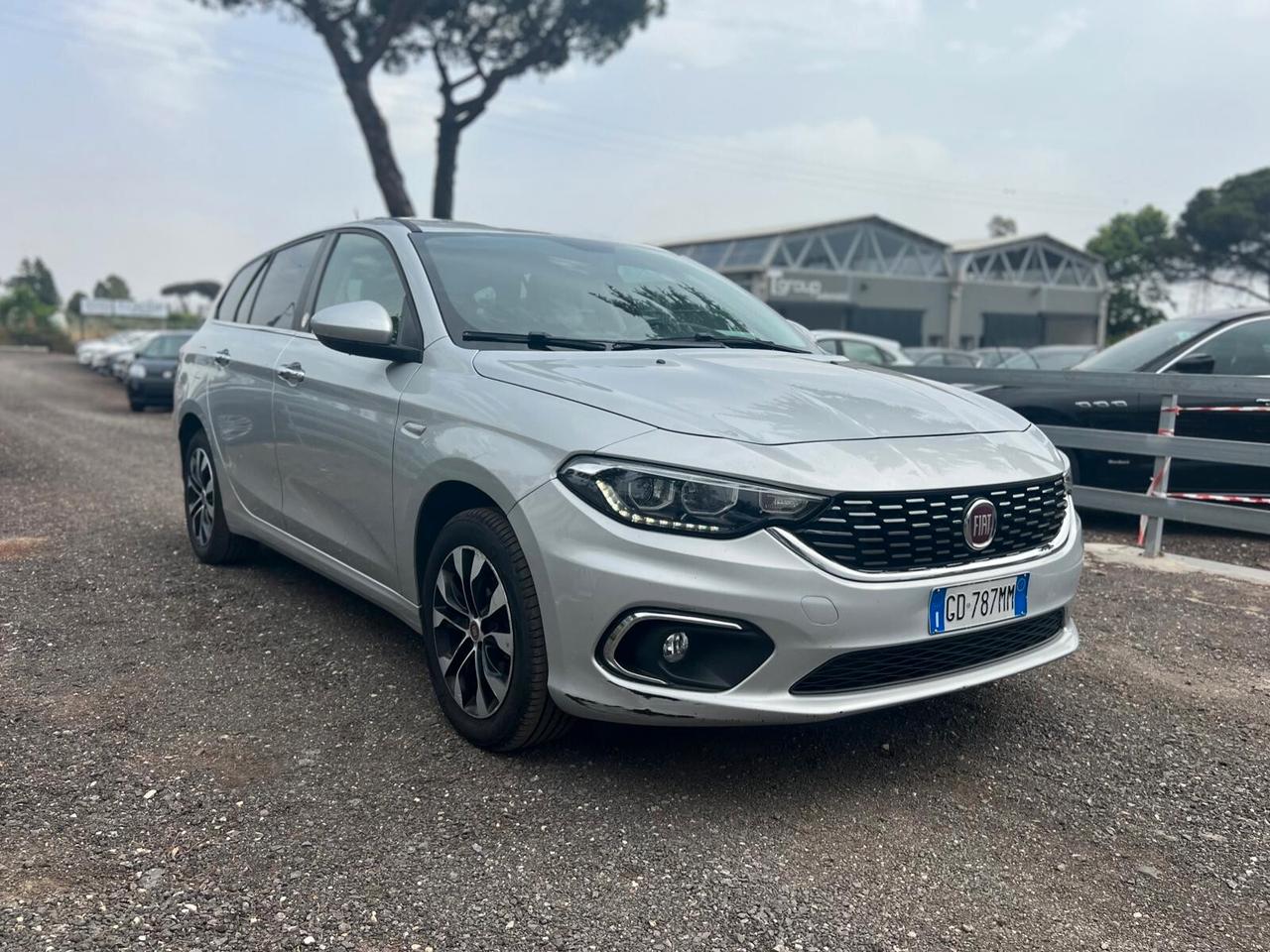 Fiat Tipo 1.4 T-Jet 120CV 5 porte Mirror