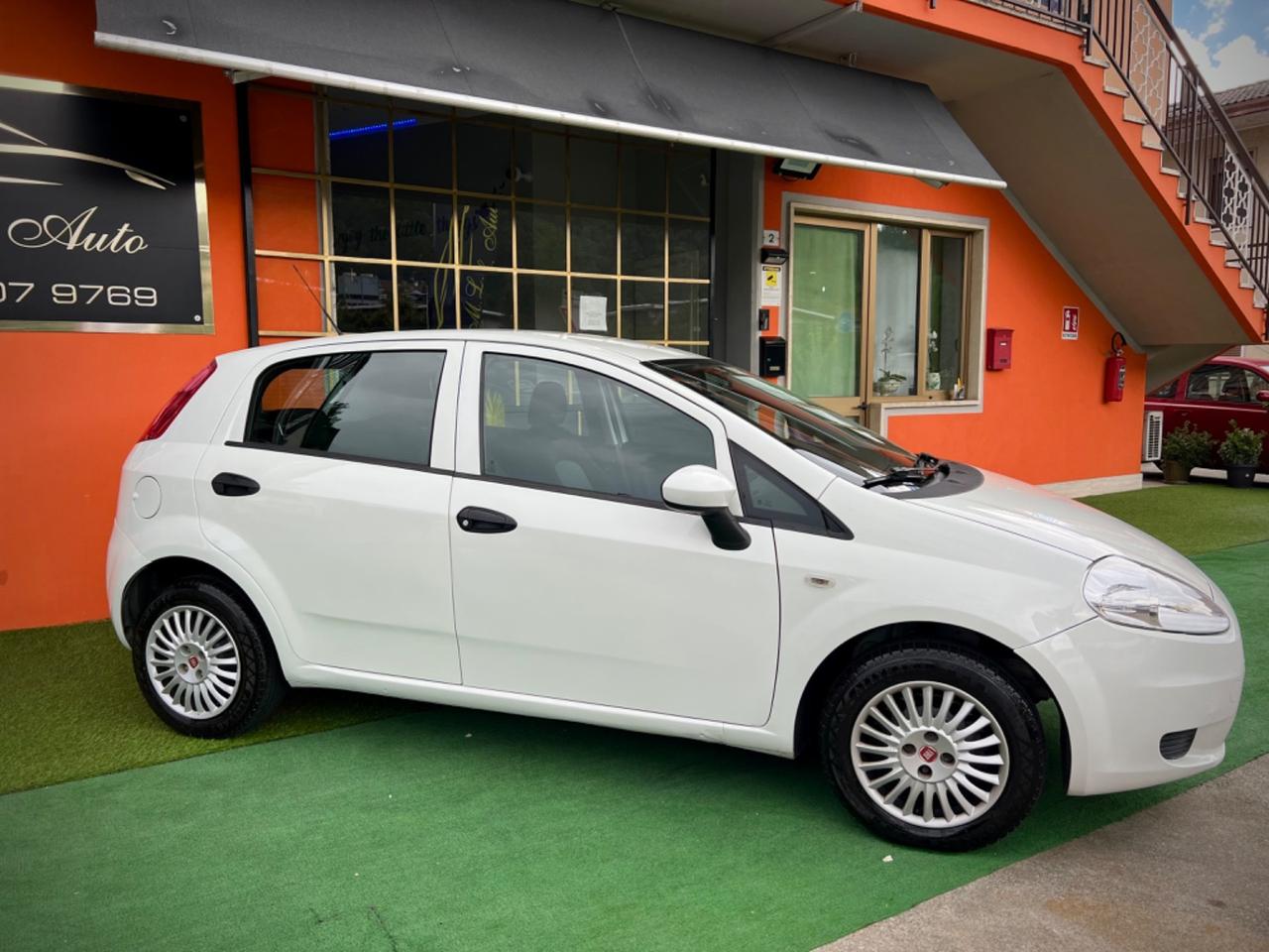 Fiat Grande Punto Punto 1.2 5 porte OK NEOPATENTAT