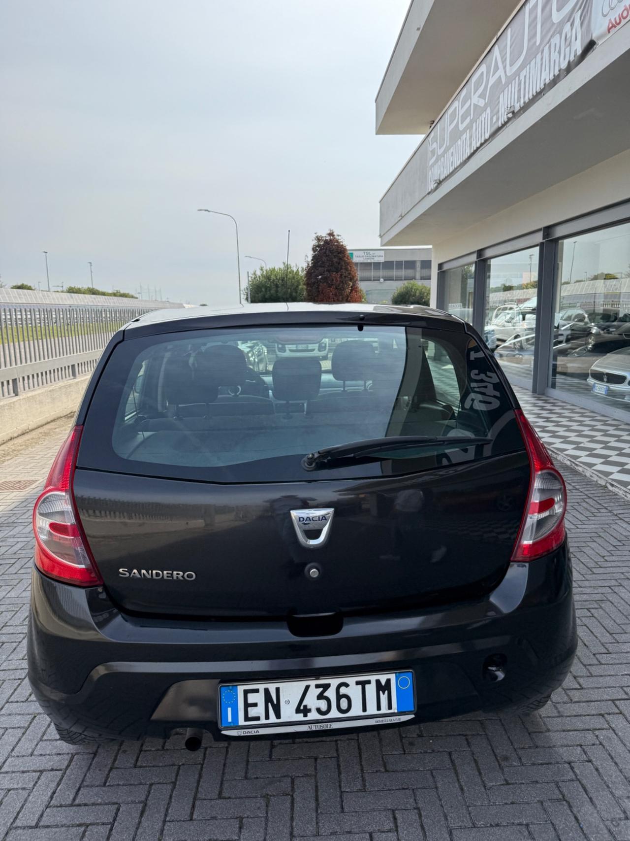 Dacia Sandero 1.2 16V GPL 75CV Embleme