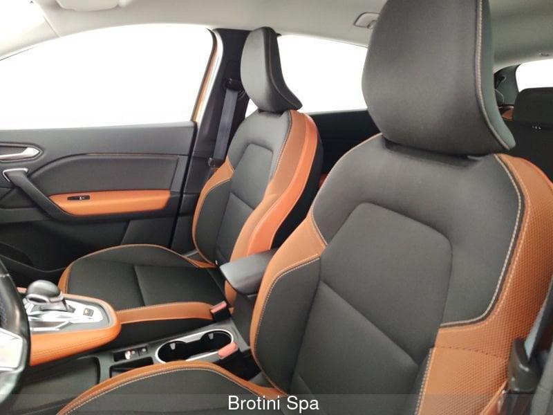 Renault Captur 1.6 PHEV E-TECH 160cv INTENS