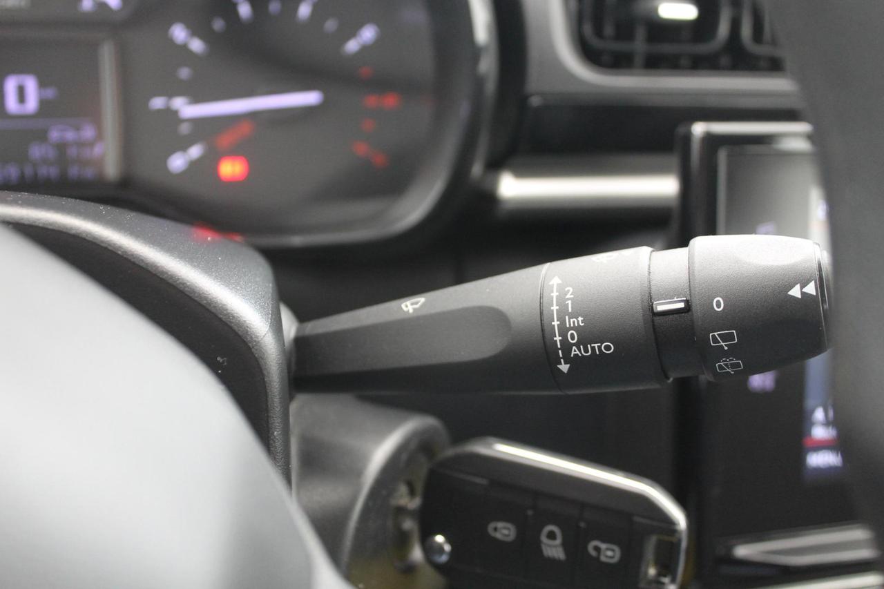 Citroen C3 1.2 puretech Feel NAVI 82 Cv.