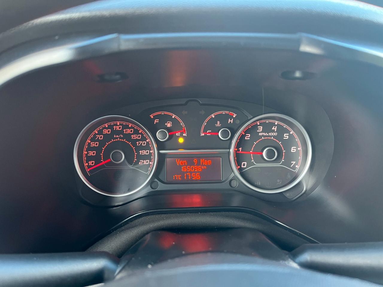 FIAT DOBLO' 1.6 MJT PORTATA 916 kg.