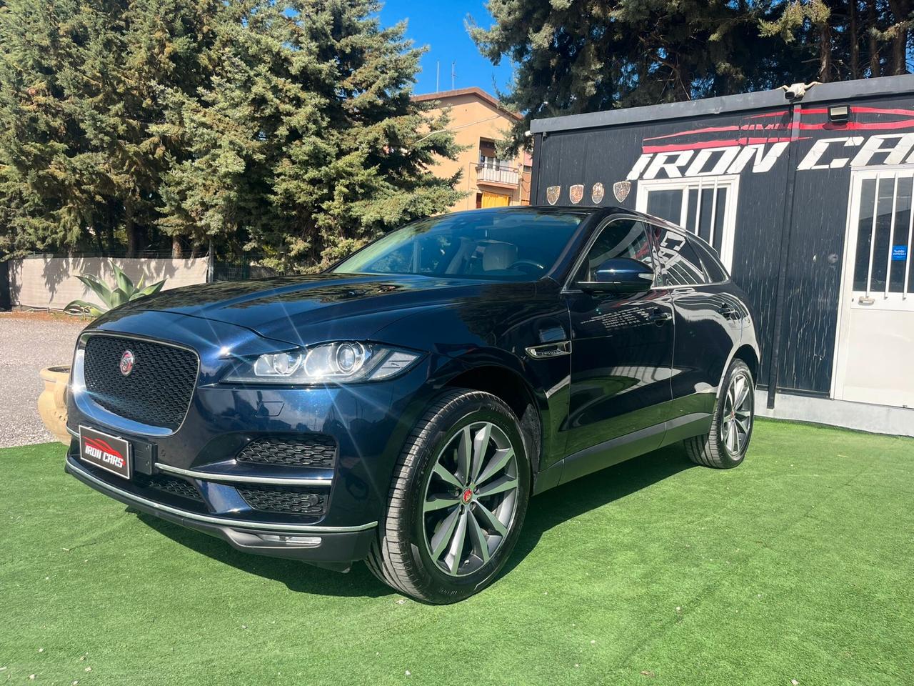 Jaguar F-Pace 2.0 D 180 CV AWD aut. Pure