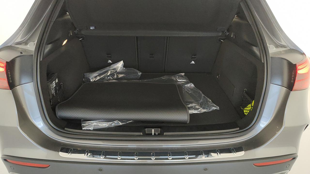 Mercedes-Benz GLA 200 d automatic