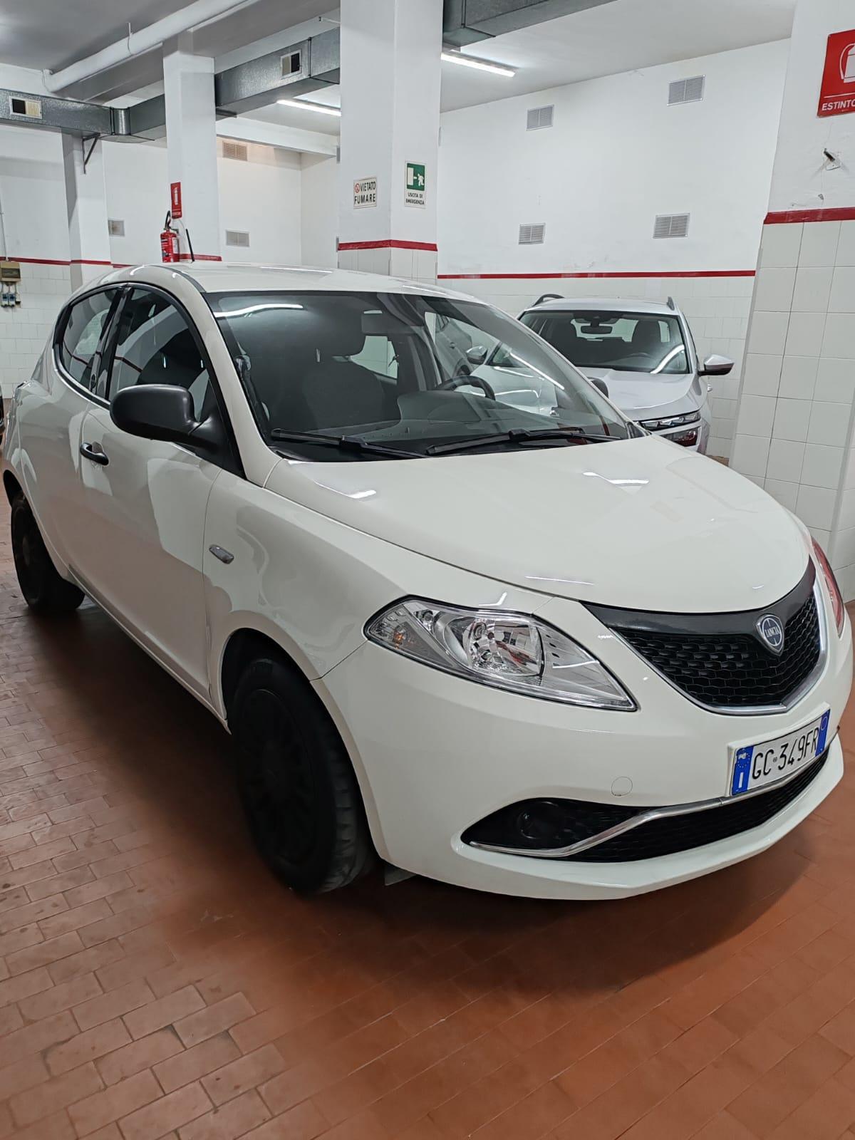 Lancia Ypsilon 5 Porte Ypsilon 1.0 Hybrid Silver 5 POSTI