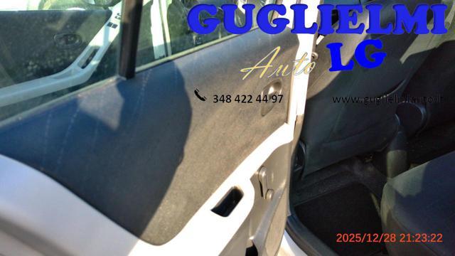 TOYOTA Yaris 1.3 5 porte Sol