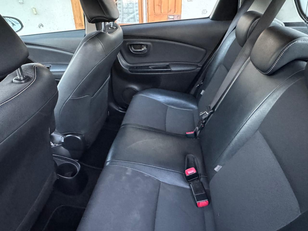 Toyota Yaris 1.4 D-4D 5 porte Lounge 05/2015