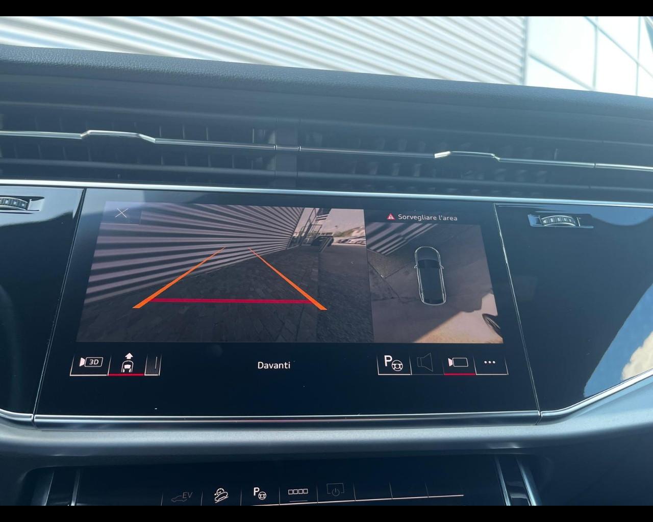 AUDI Q8 55 TFSIe QUATTRO TIPTRONIC