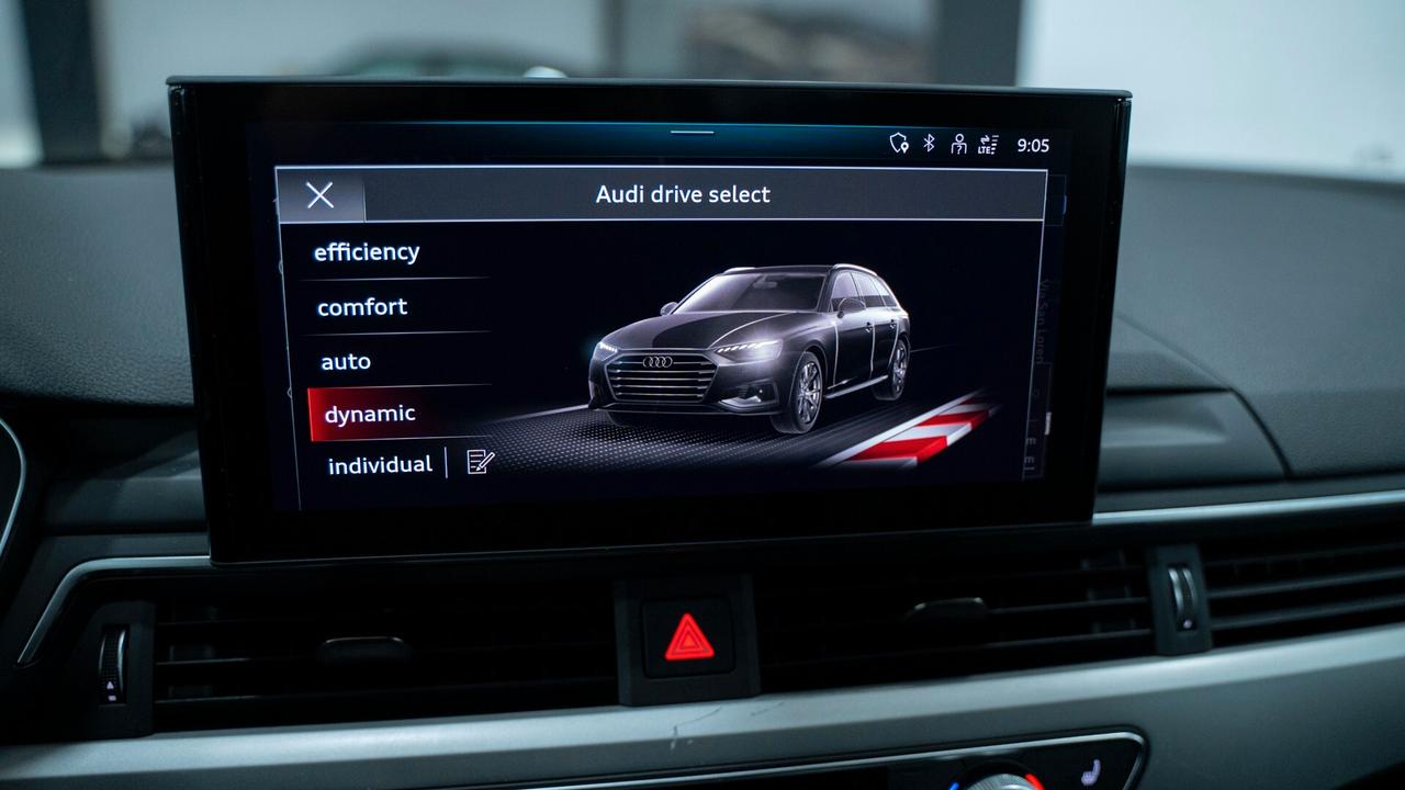 Audi A4 AVANT 40 2.0 TDI S LINE TRONIC M-HEV QUATTRO VIR