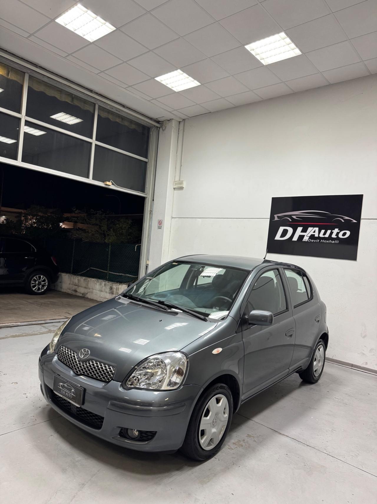 Toyota Yaris 1.0 5 porte Sol
