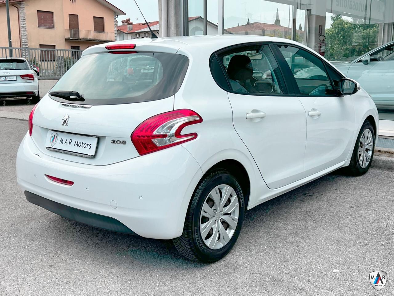 Peugeot 208 1.4 HDi 68 CV 5 porte Access