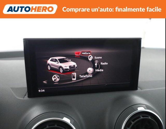 AUDI Q2 35 TFSI Business Advanced