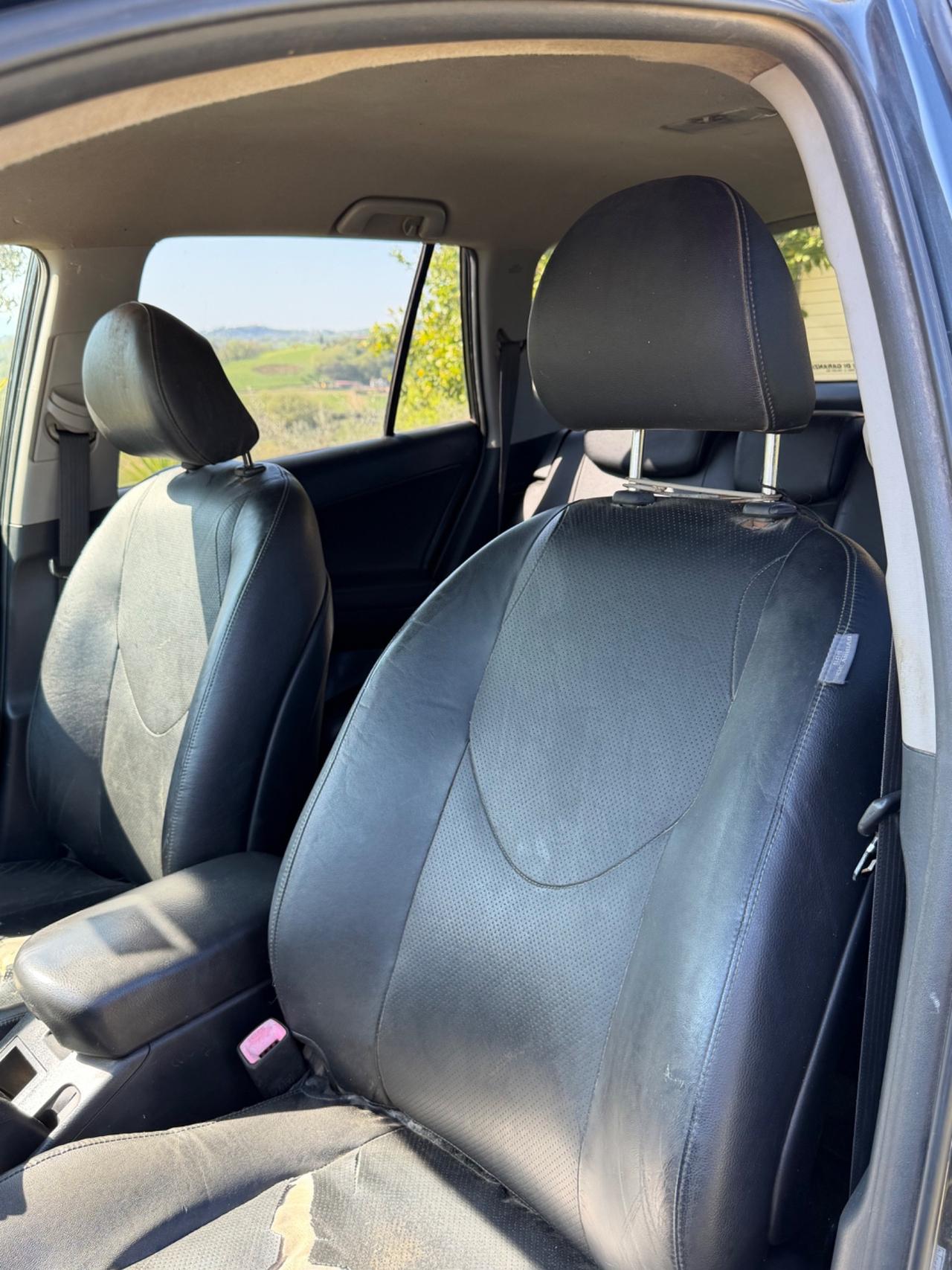 Toyota RAV 4 RAV4 2.2 D-4D 136 CV Luxury