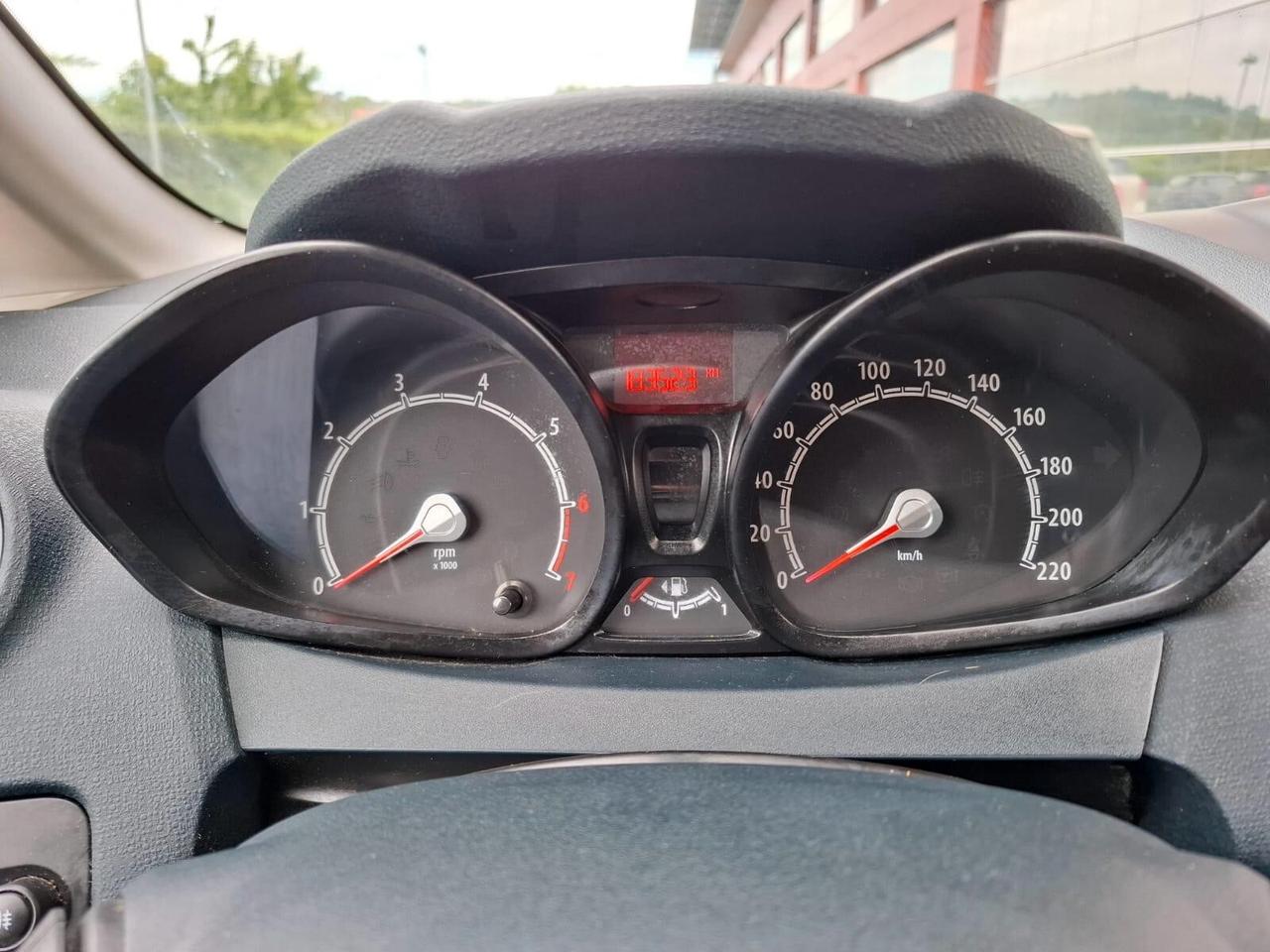 Ford Fiesta 1.4 5 porte Bz.- GPL Titanium