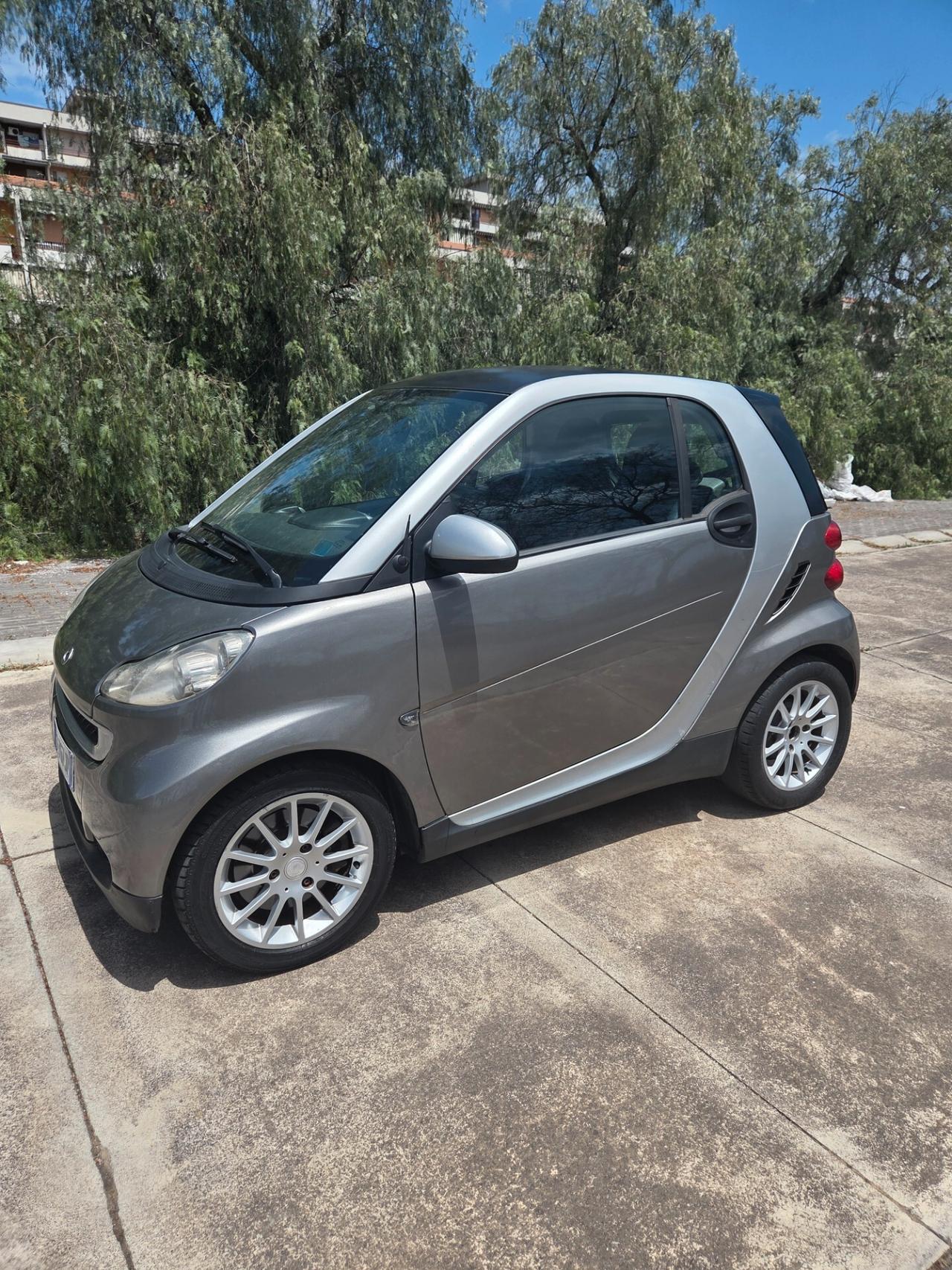 Smart ForTwo 1000 52 kW coupé pure