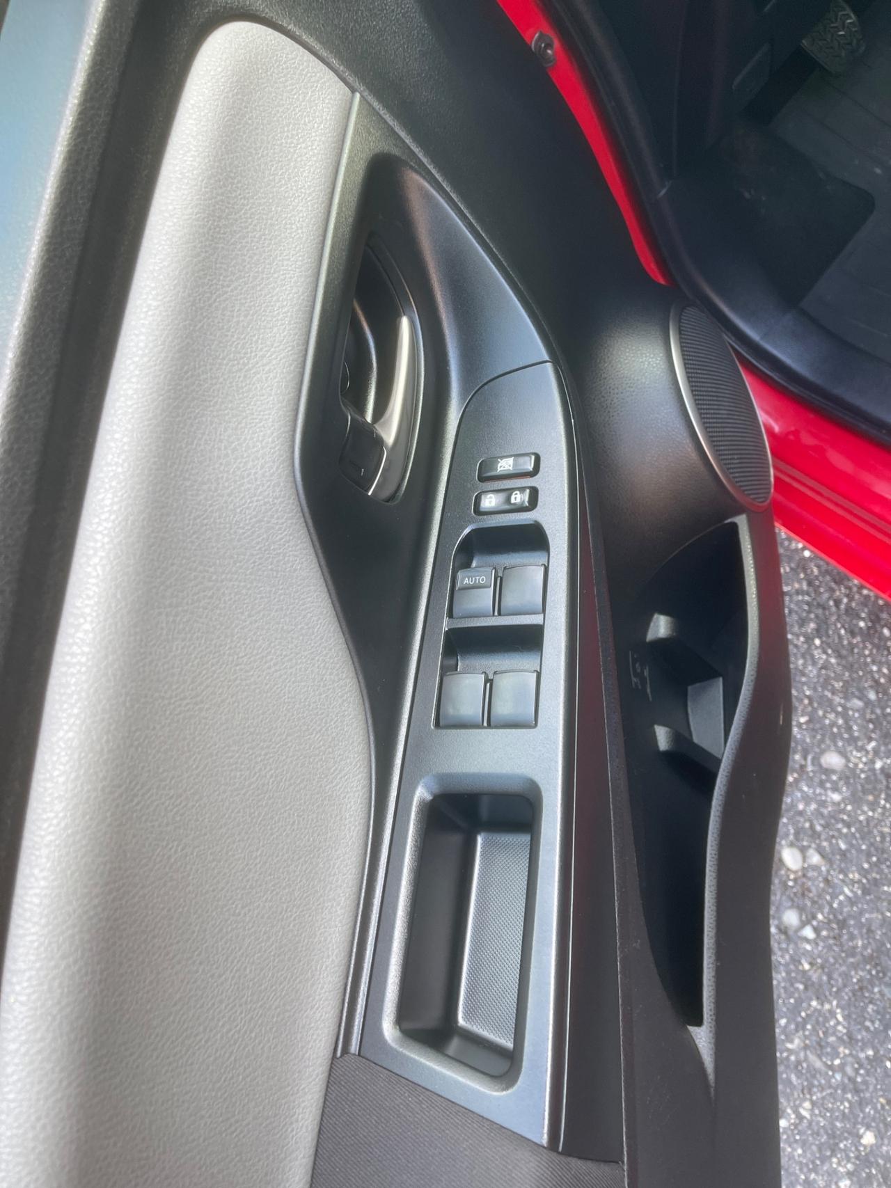 Toyota Yaris 1.0 5 porte Lounge