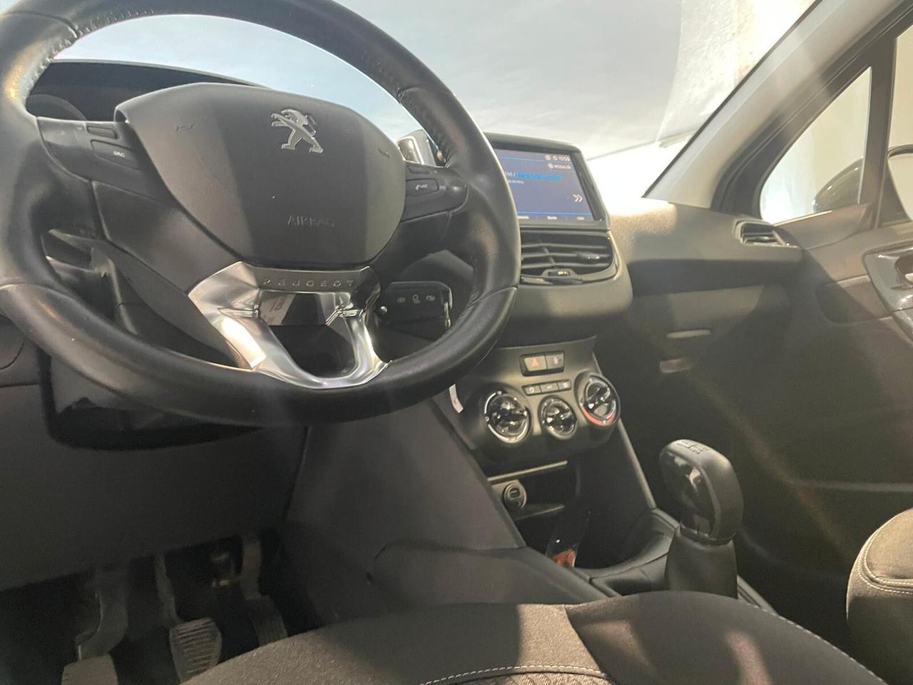Peugeot 208 BlueHDi 75 5 porte Allure