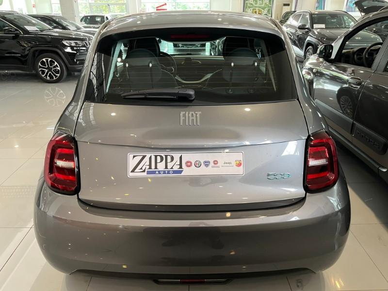 FIAT 500e Berlina 23,65 kWh Action