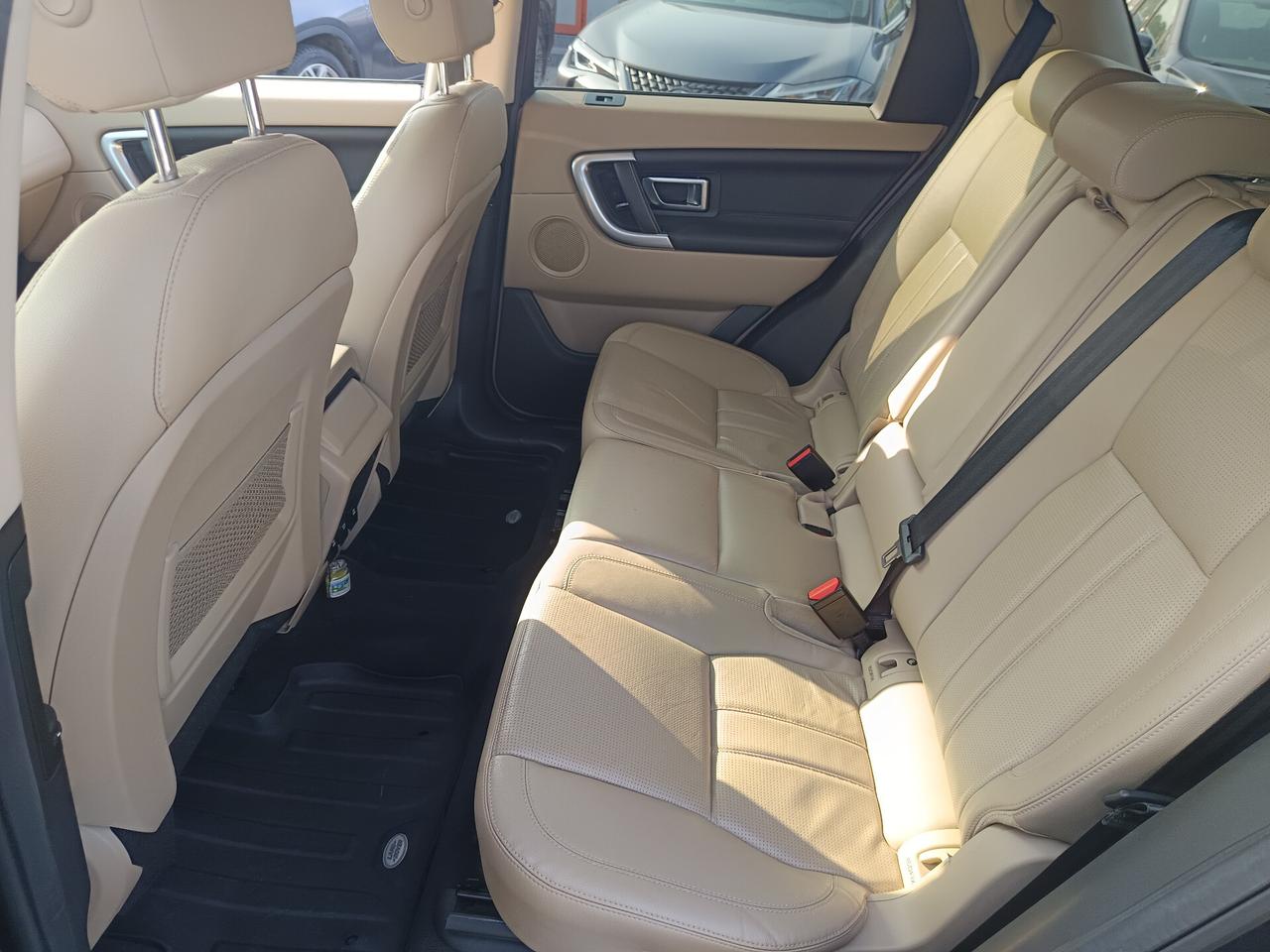 Land Rover Discovery Sport 2.0 TD4 180 CV HSE AWD AUTO