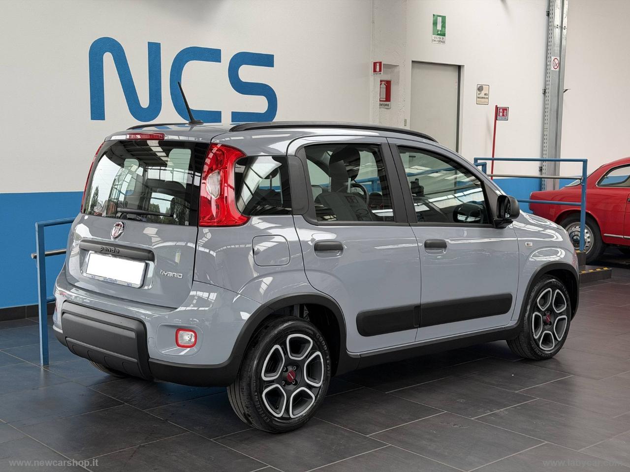 FIAT Panda 1.0 FireFly S&S Hybrid City Life NEOPATENTATI