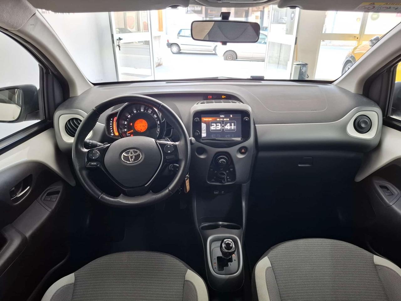 Toyota Aygo Connect 1.0 BENZINA - 2021 AUTOMATICA