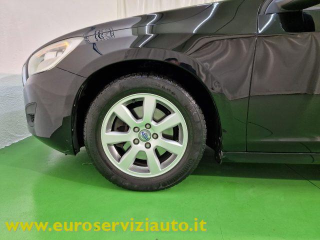 VOLVO V60 T3 Powershift Kinetic