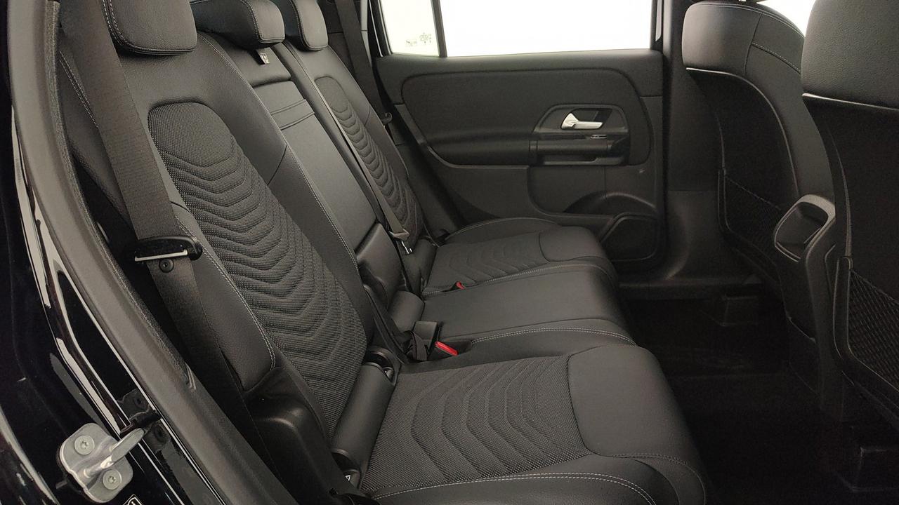 Mercedes-Benz GLB 180 d Advanced auto