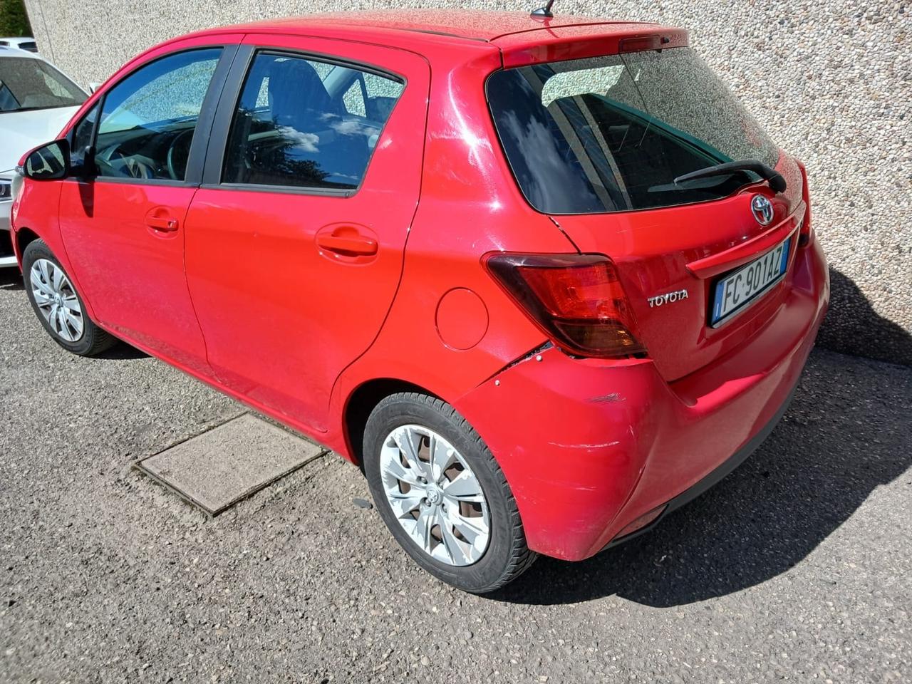 Toyota Yaris 1.0 5 porte GPL