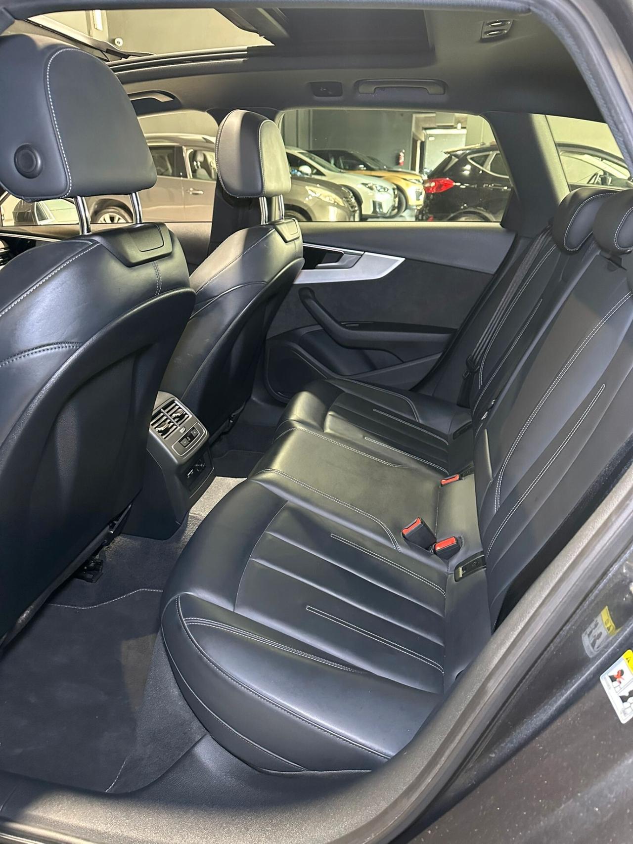 Audi A4 40 TDI quattro S tronic S line edition