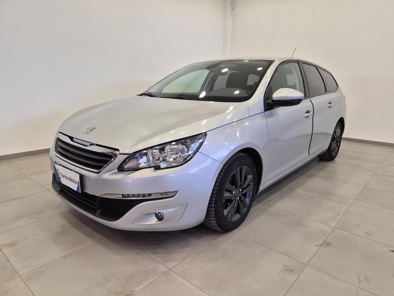 Peugeot 308 SW 1.6 bluehdi Active s&s 120cv - UNIPROPRIETARIO - NEOPATENTATI - Sens. Park - Clima