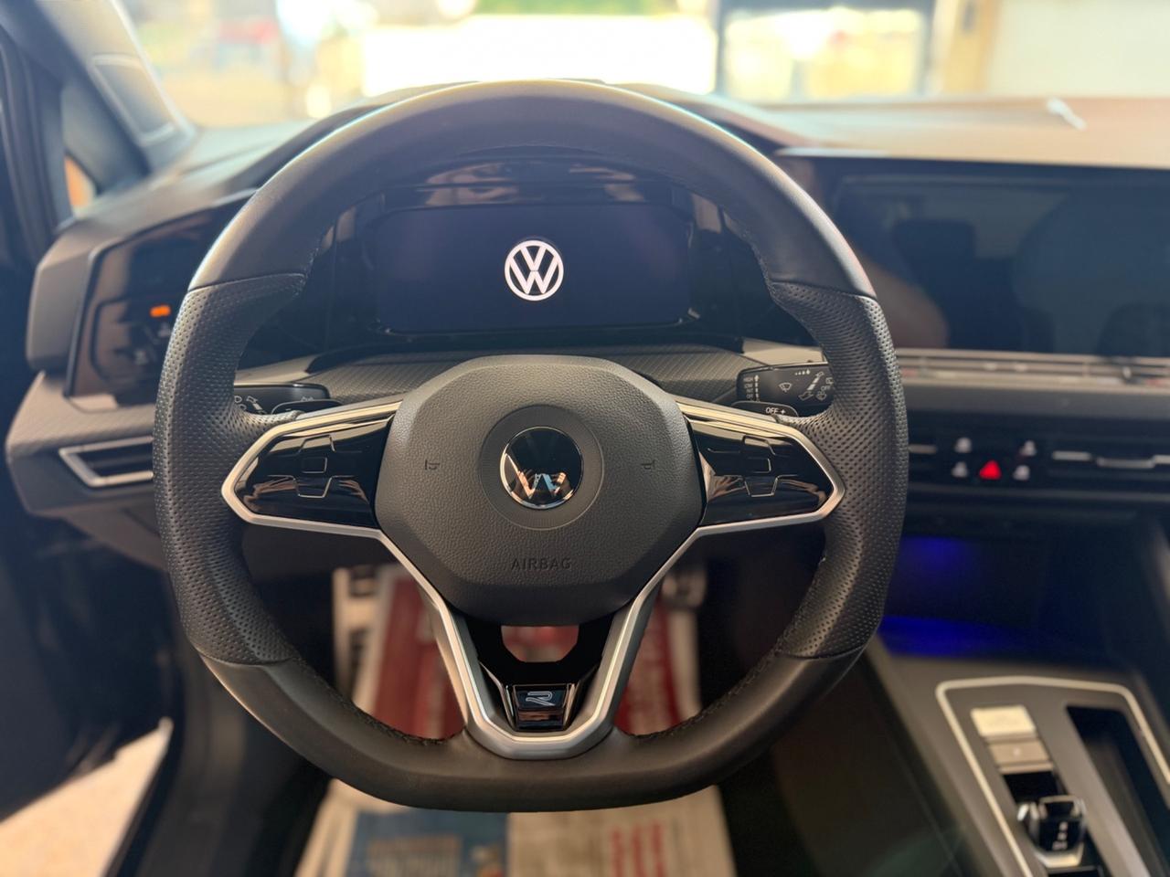 Volkswagen Golf 1.5 eTSI 150 CV EVO ACT DSG R-Line