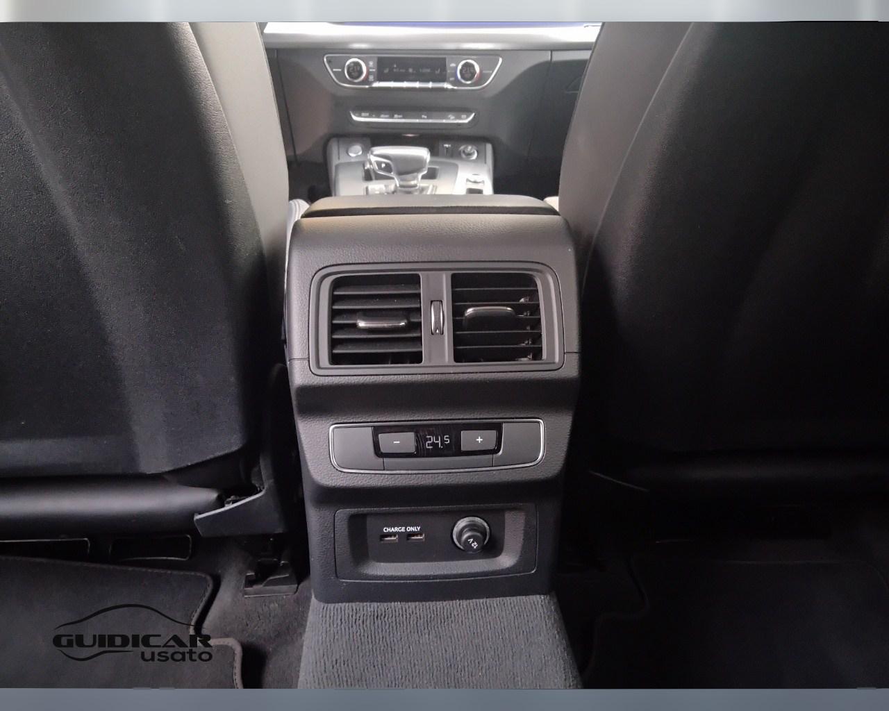 AUDI Q5 II 2020 - Q5 40 2.0 tdi mhev 12V S line quattro s-tronic