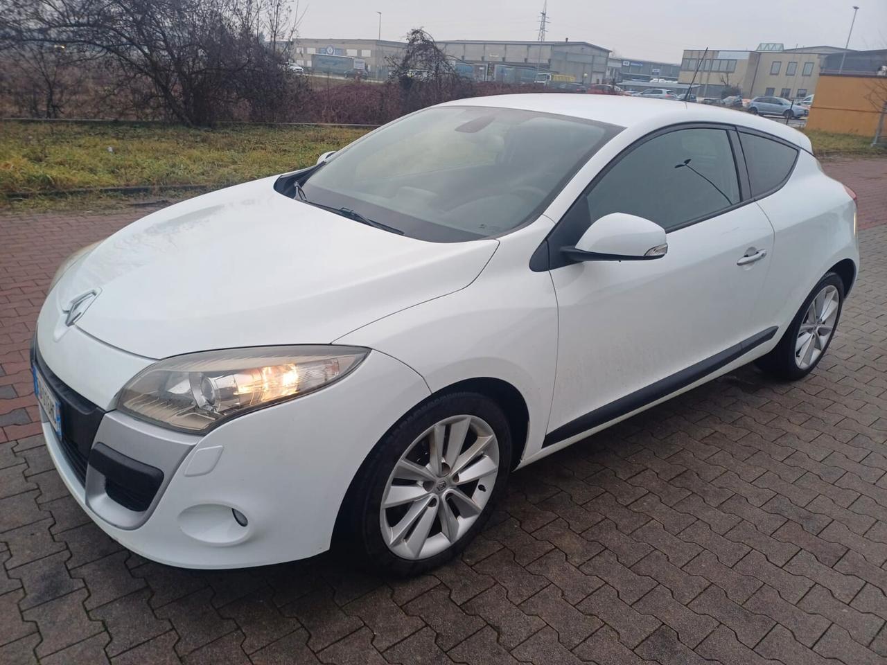 Renault Megane Mégane Coupé 1.9 dCi 130CV Luxe